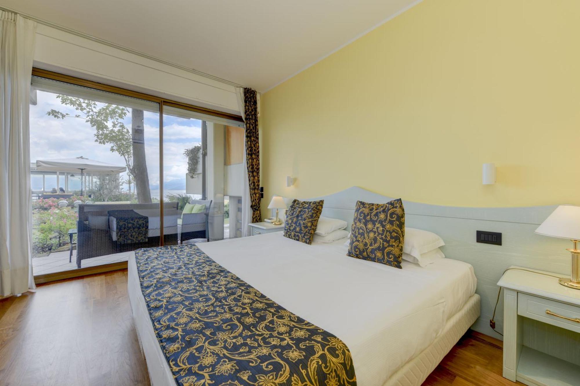 Hotel Lido International Desenzano del Garda Exterior foto